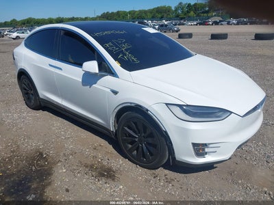 5YJXCBE29GF****** · 2016 TESLA MODEL X 60D/70D/75D/90D/P100D