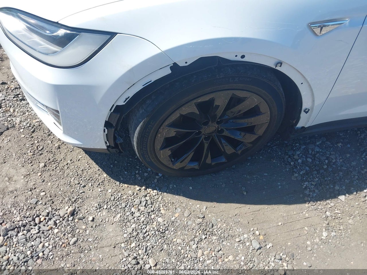 2016 TESLA MODEL X 60D/70D/75D/90D/P100D · 6/10