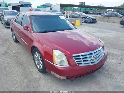 2011 CADILLAC DTS LUXURY COLLECTION