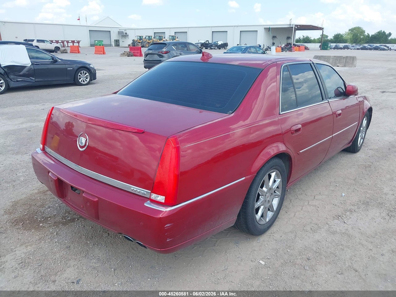 2011 CADILLAC DTS LUXURY COLLECTION · 4/11