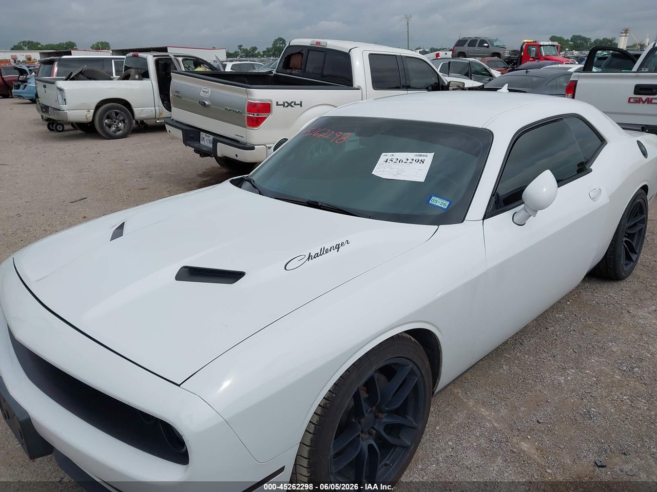 2015 DODGE CHALLENGER SXT · 6/11