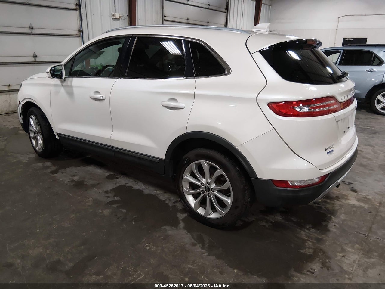 2017 LINCOLN MKC SELECT · 3/11