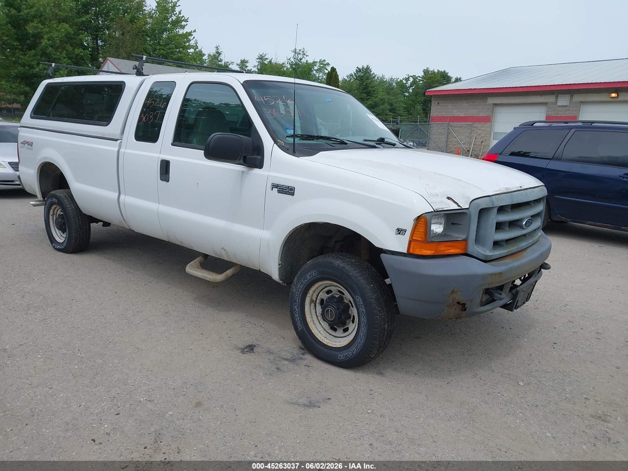1FTNX21L6XE****** · 1999 FORD F-250 LARIAT/XL/XLT
