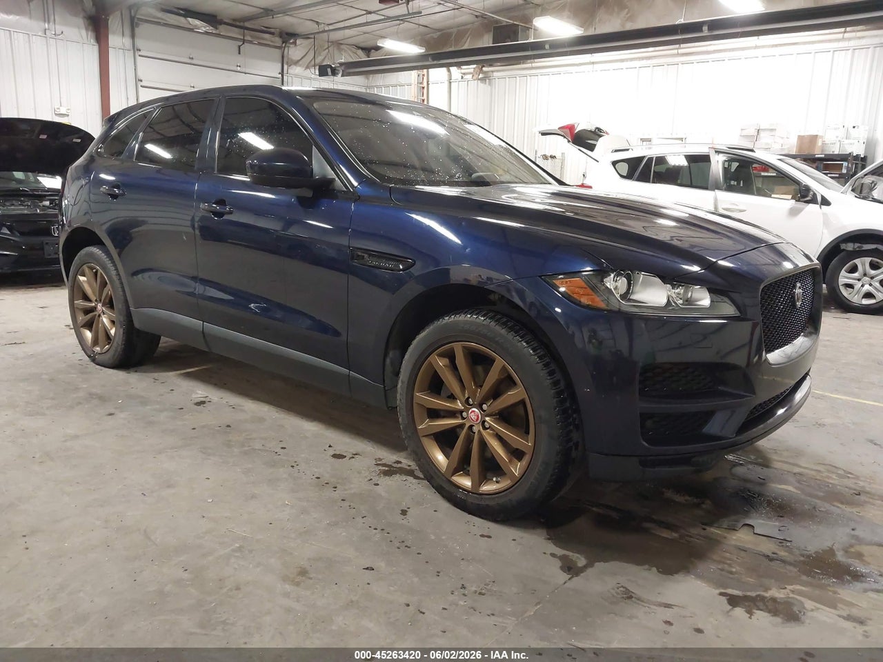 SADCK2BV8HA****** · 2017 JAGUAR F-PACE 35T PRESTIGE