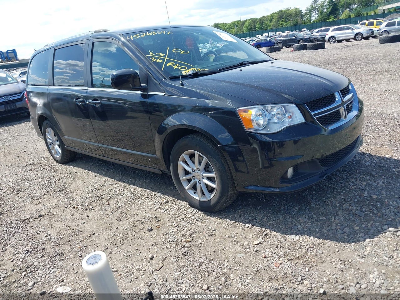 2C4RDGCG5JR****** · 2018 DODGE GRAND CARAVAN SXT