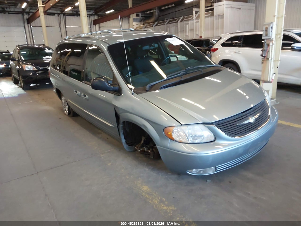2C8GT64L13R****** · 2003 CHRYSLER TOWN &amp; COUNTRY LIMITED