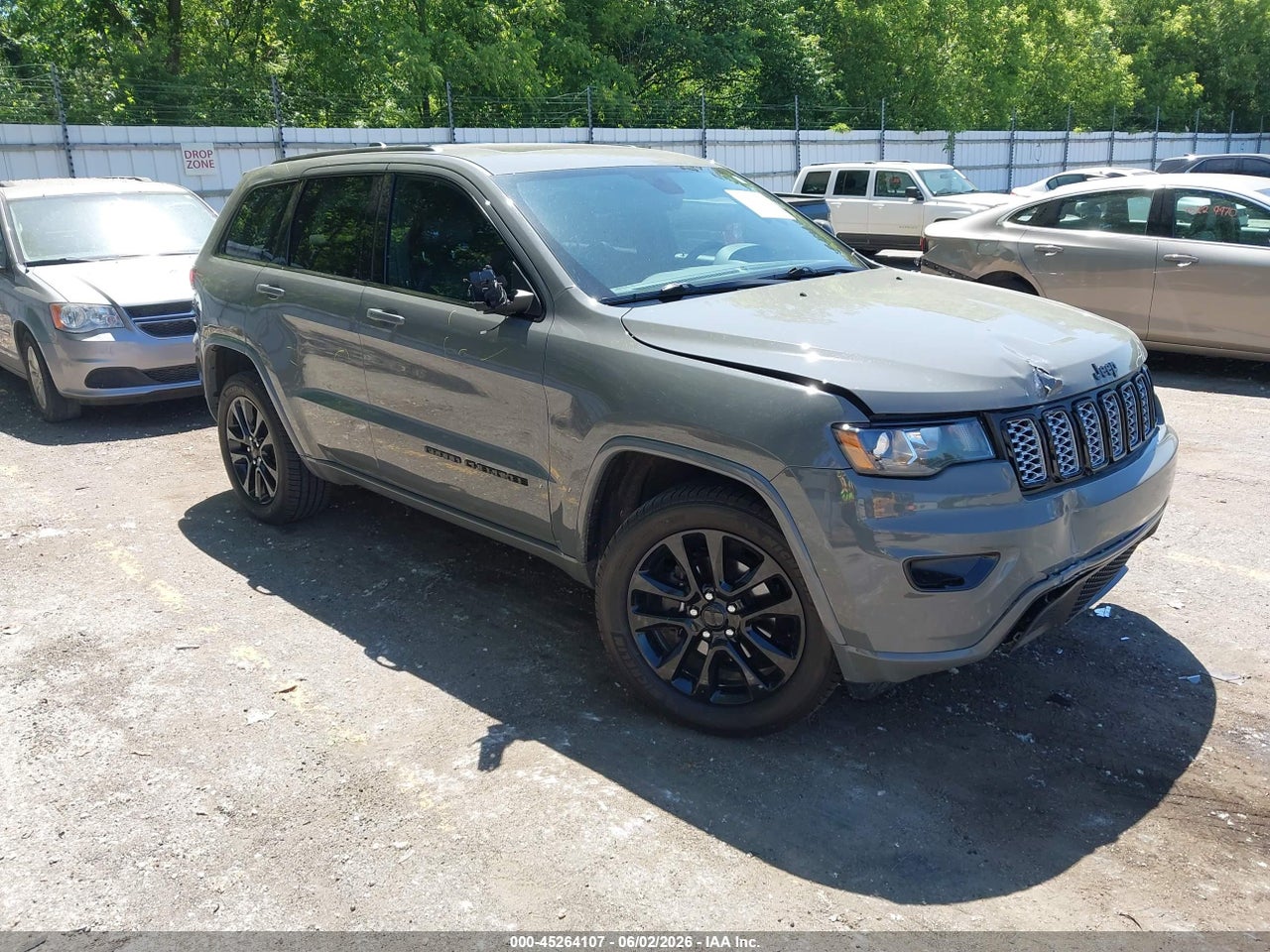 1C4RJFAG5LC****** · 2020 JEEP GRAND CHEROKEE ALTITUDE 4X4