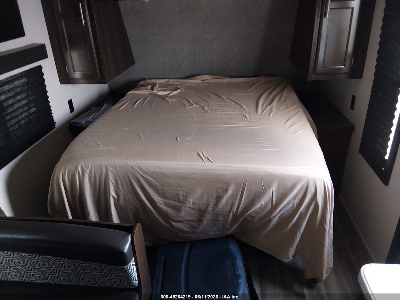 2019 JAYCO ROCKY MOUNTAIN EDITION SERIES M-224 BHW   · 5/11