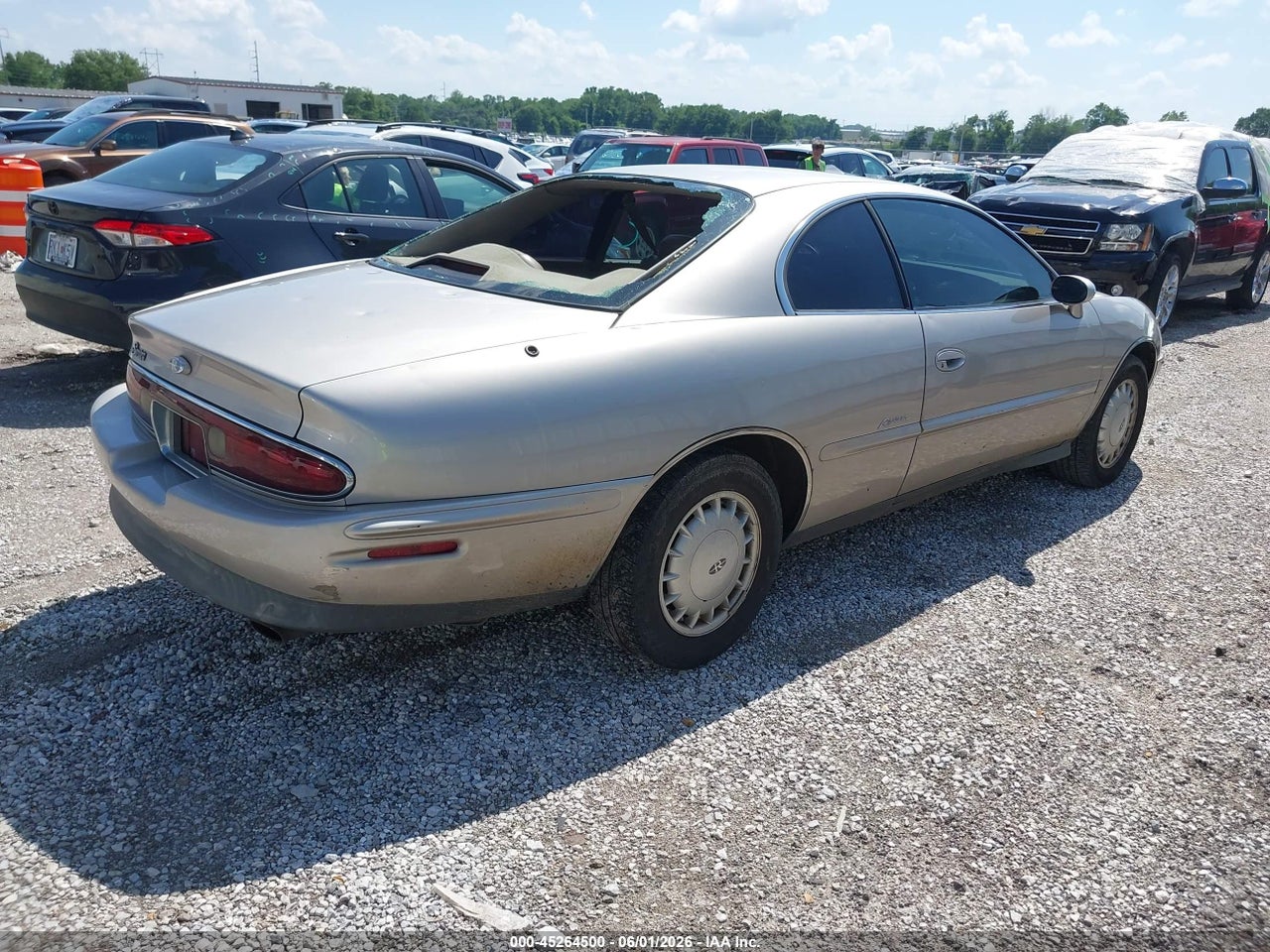 1997 BUICK RIVIERA   · 4/11