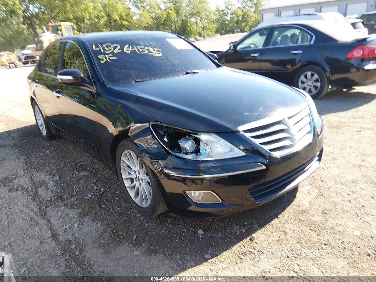 KMHGC4DE3BU****** · 2011 HYUNDAI GENESIS 3.8