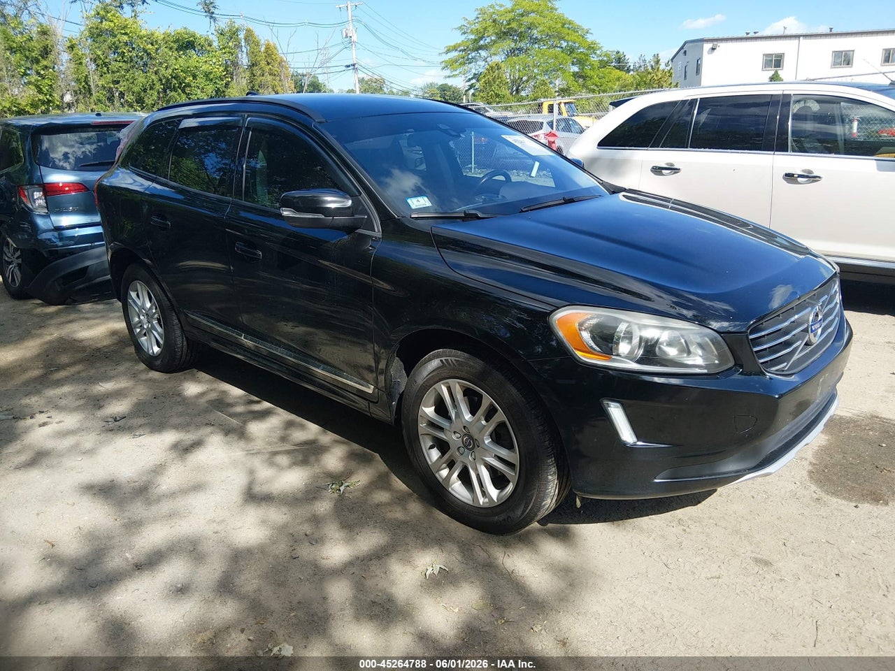 YV440MDJ0F2****** · 2015 VOLVO XC60 T5