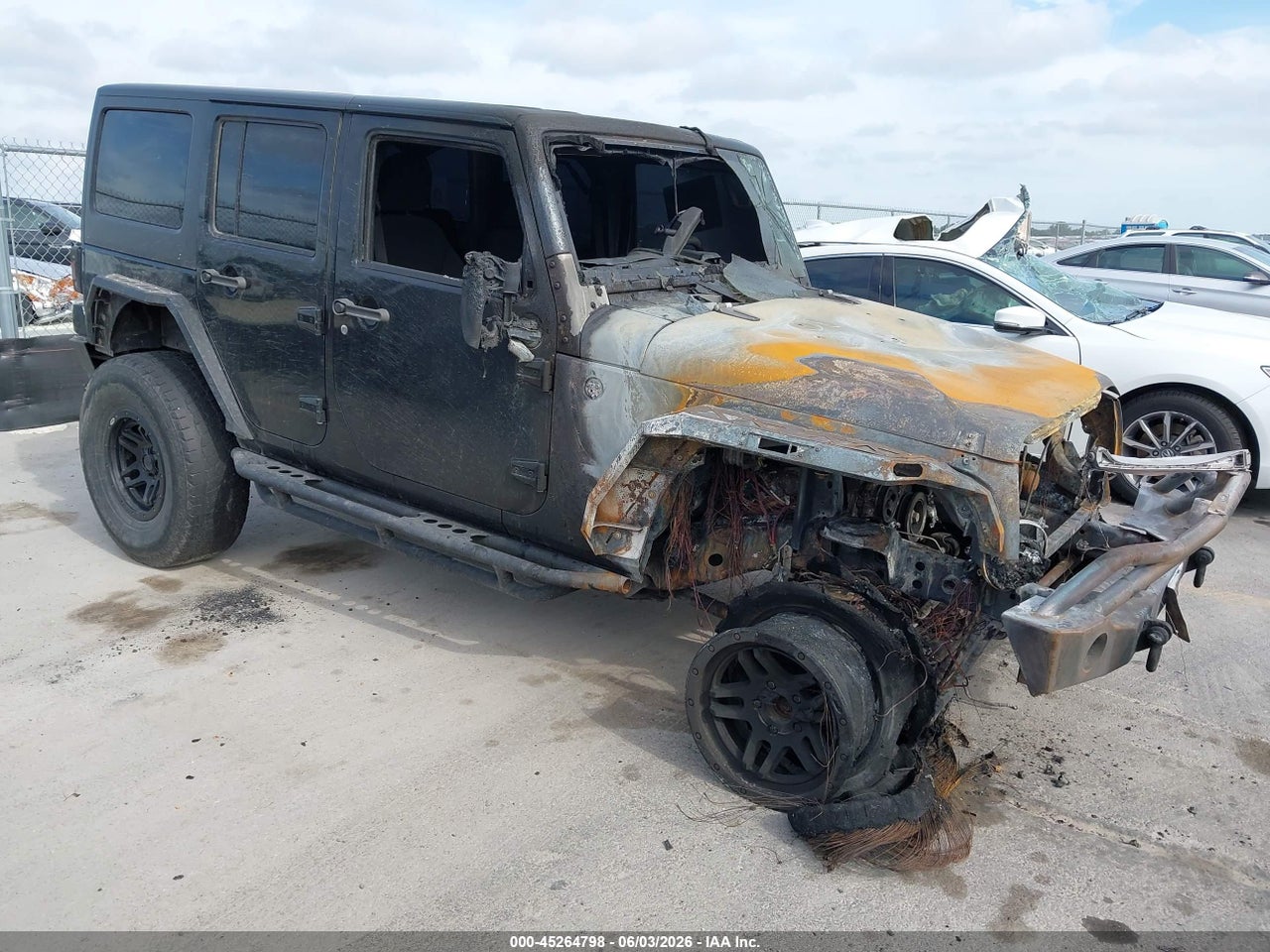 1C4BJWDG9FL****** · 2015 JEEP WRANGLER UNLIMITED SPORT