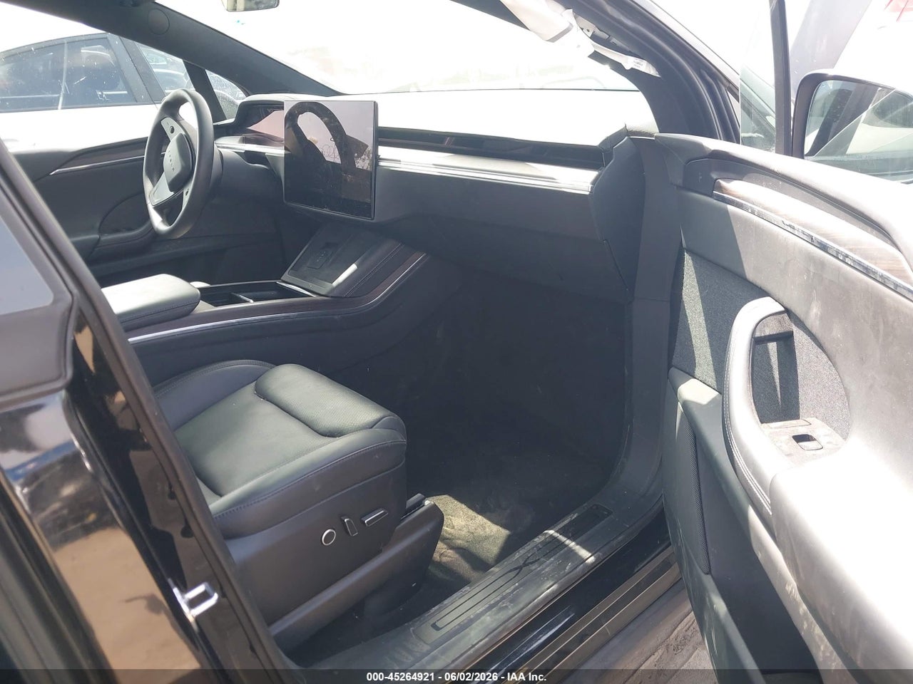 2024 TESLA MODEL X LONG RANGE · 5/9