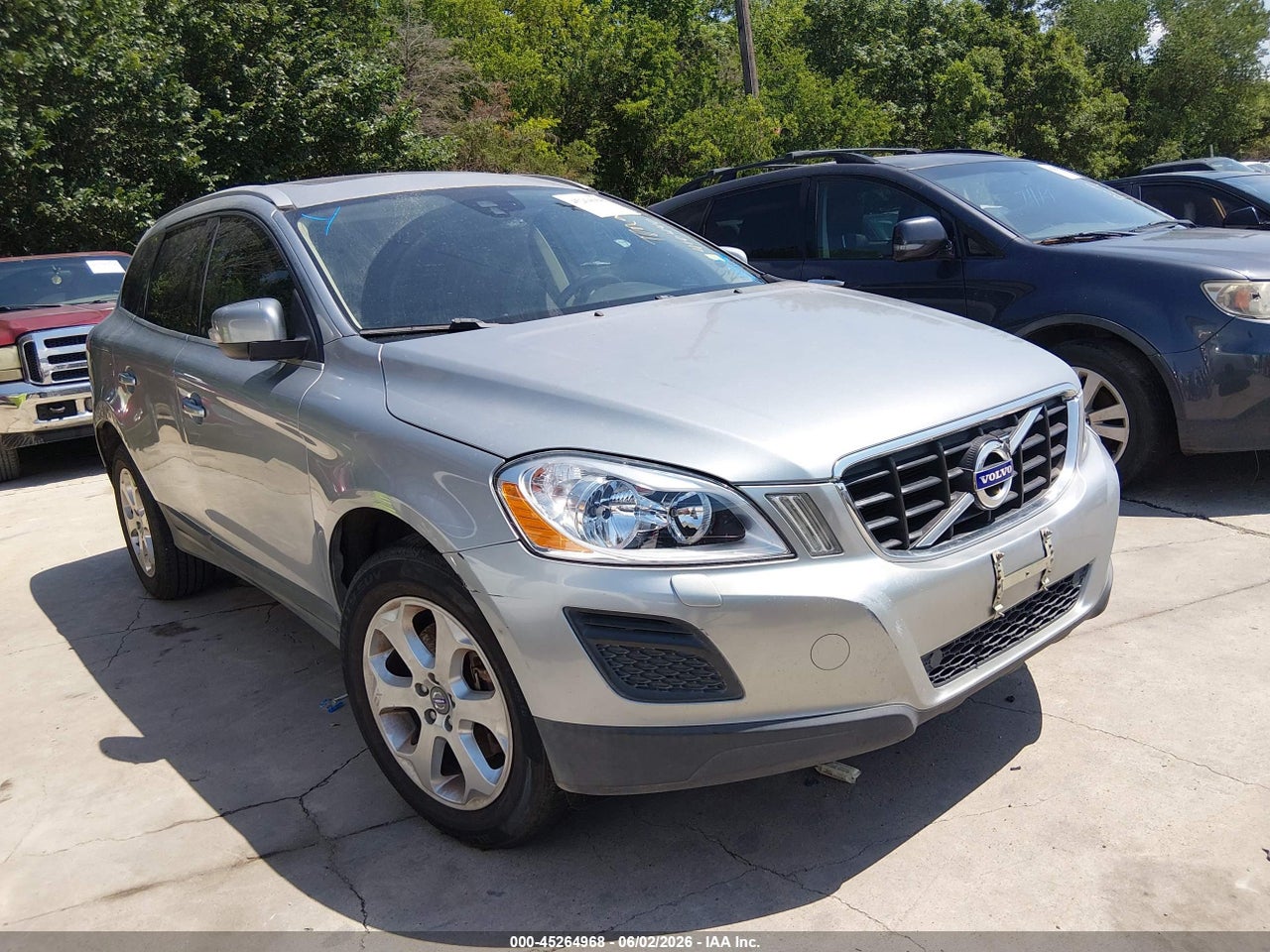YV4940DL6D2****** · 2013 VOLVO XC60 3.2/3.2 PLATINUM/3.2 PREMIER/3.2 PREMIER PLUS