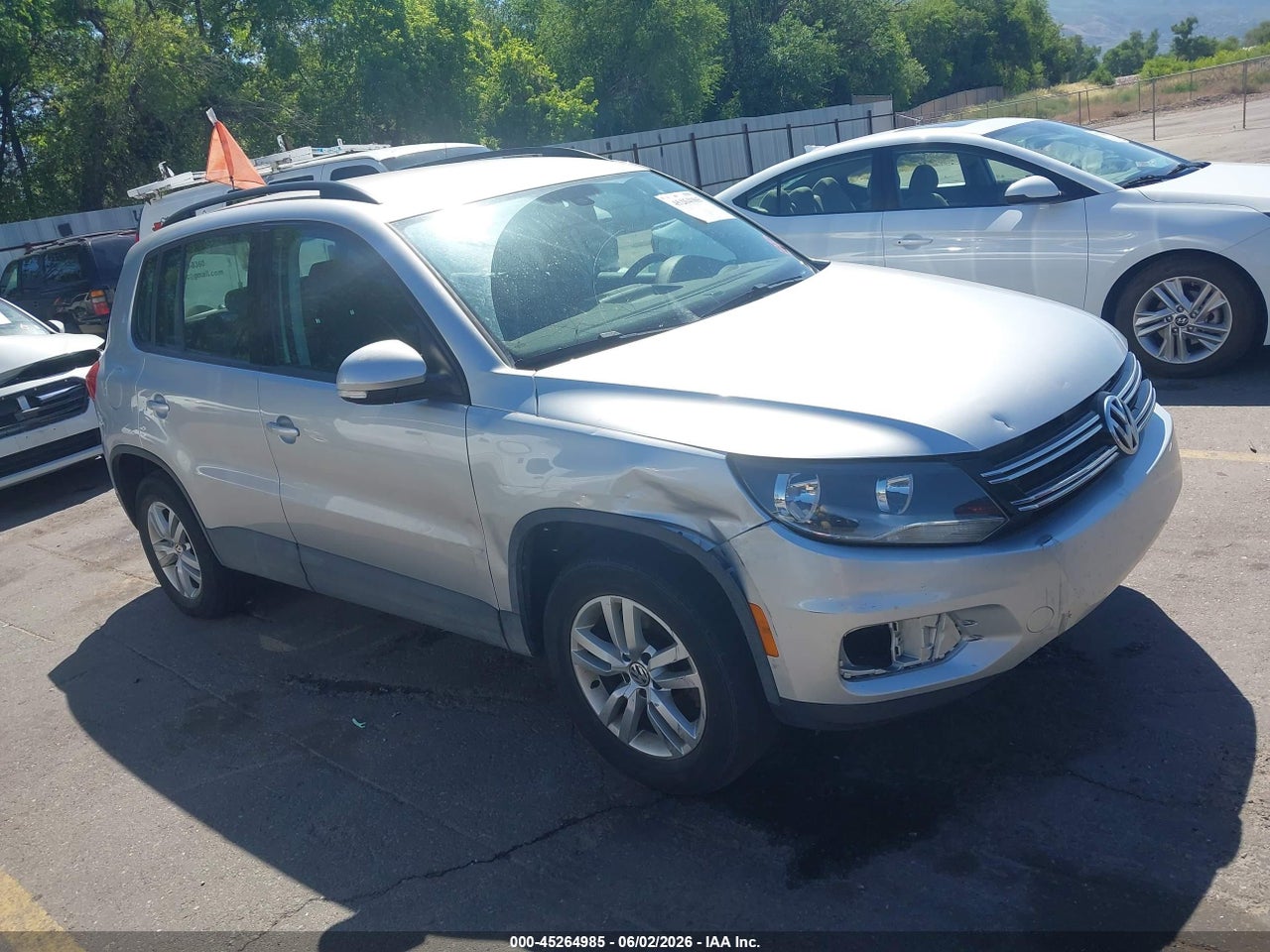 WVGBV7AX5HK****** · 2017 VOLKSWAGEN TIGUAN 2.0T/2.0T S