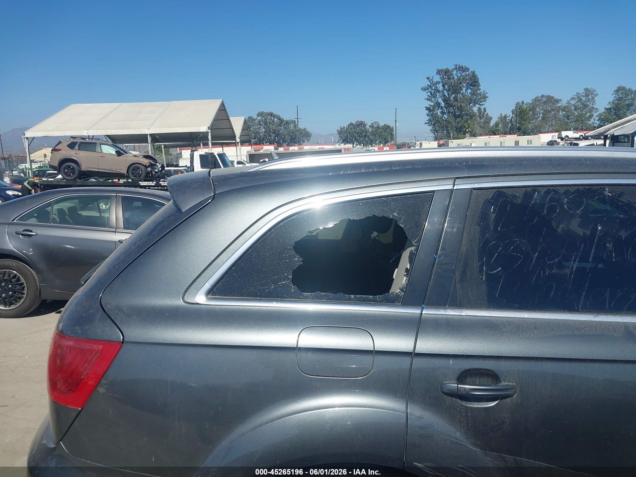 2010 AUDI Q7 3.0 TDI PREMIUM · 6/11