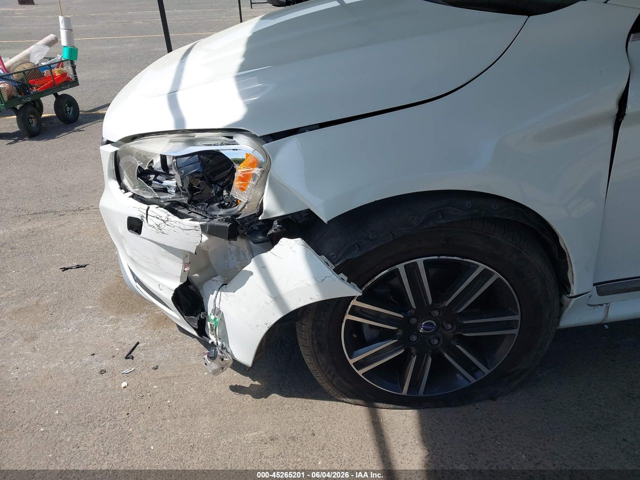 2017 VOLVO XC60 T5 DYNAMIC · 6/11