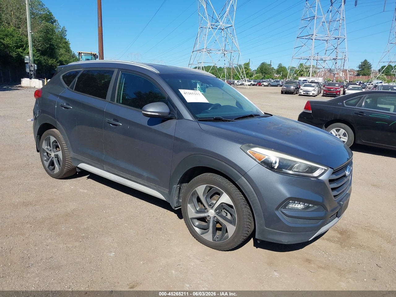 KM8J33A2XHU****** · 2017 HYUNDAI TUCSON SPORT