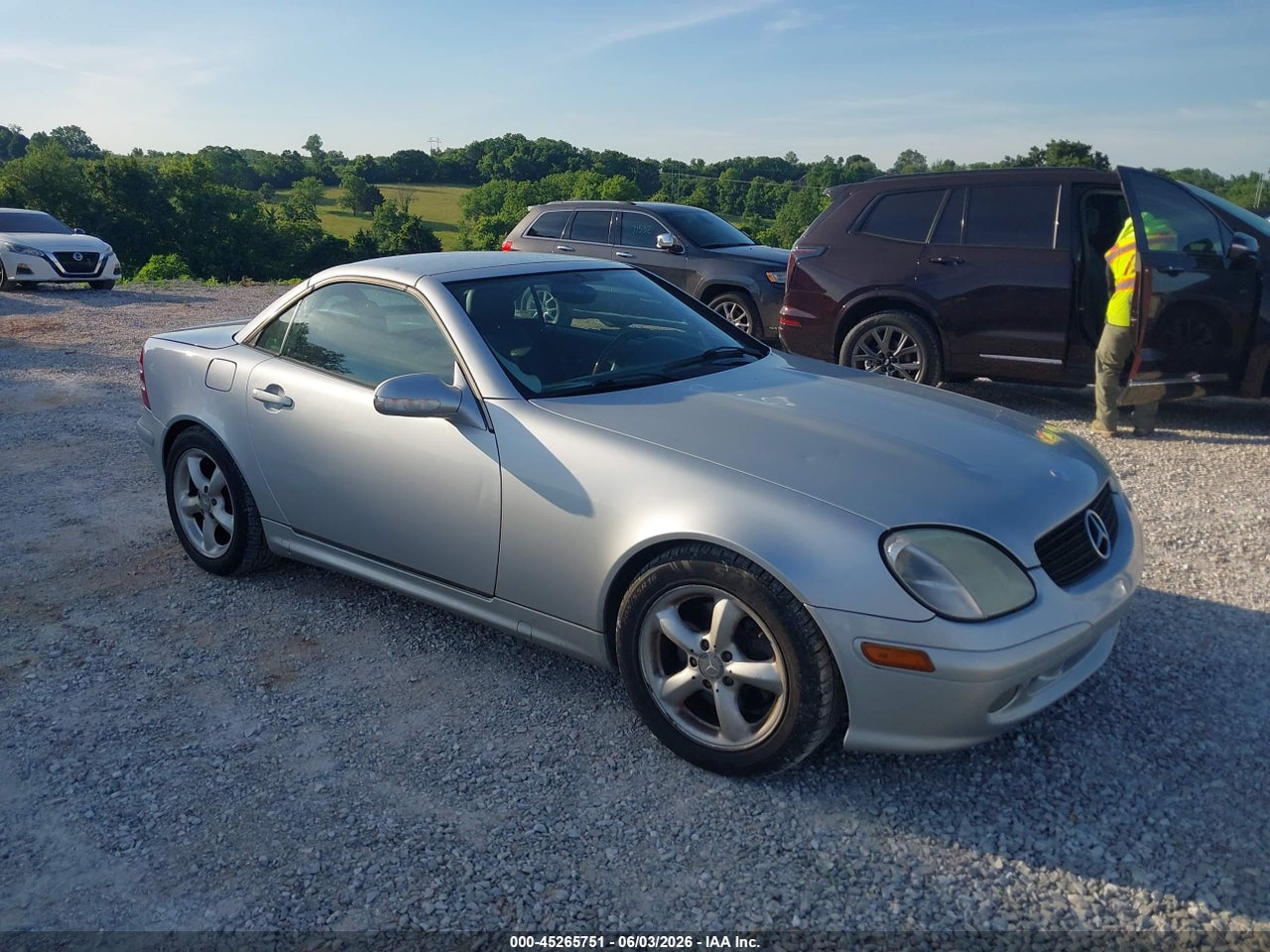 WDBKK65F61F****** · 2001 MERCEDES-BENZ SLK 320