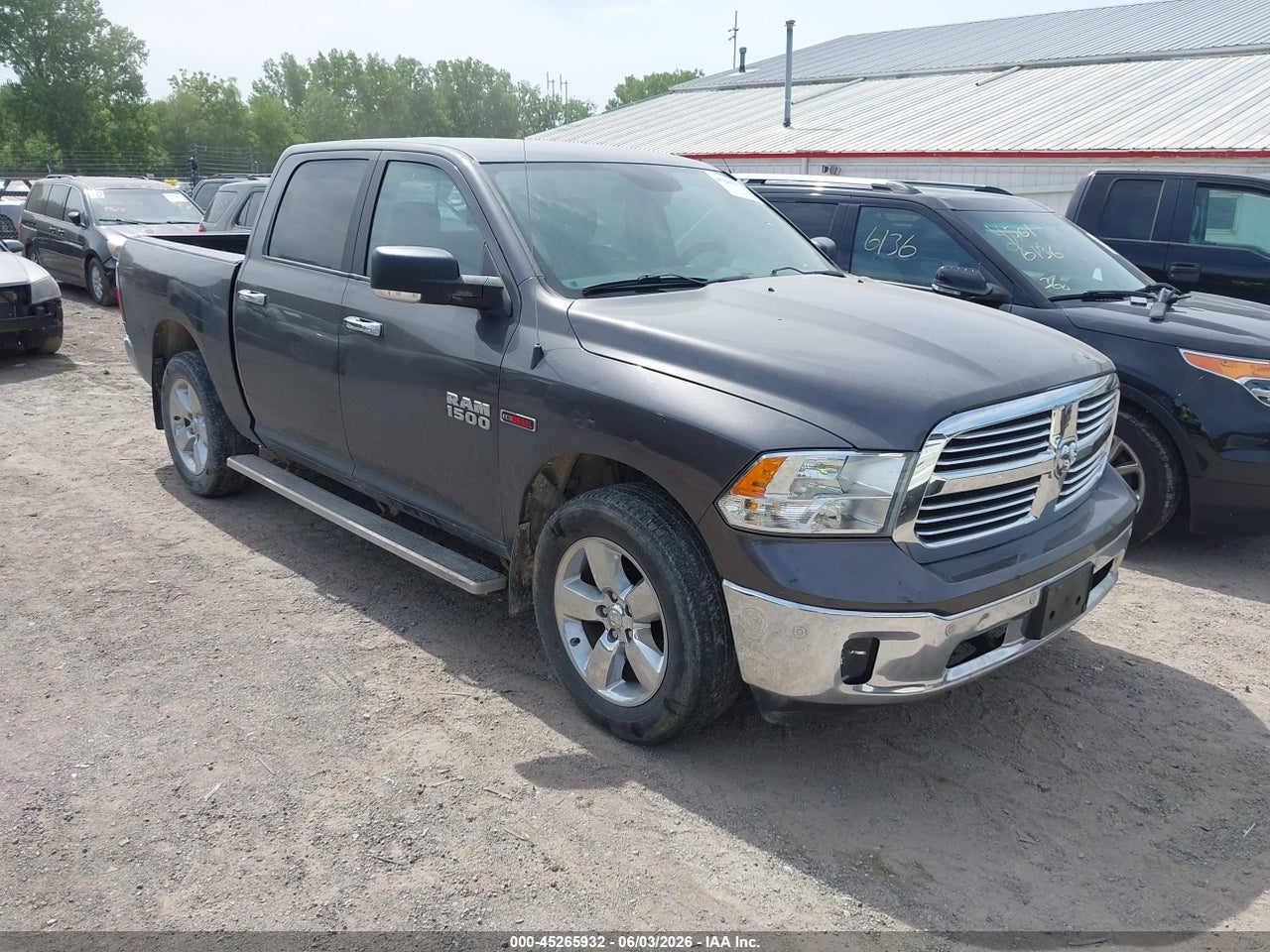 1C6RR7LM8HS****** · 2017 RAM 1500 BIG HORN  4X4 5'7 BOX