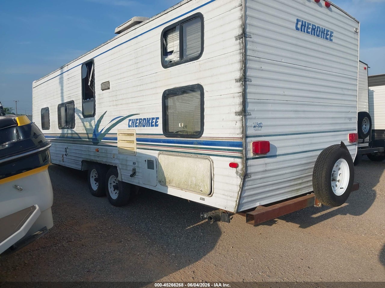 1999 FOREST RIVER CHEROKEE · 3/10