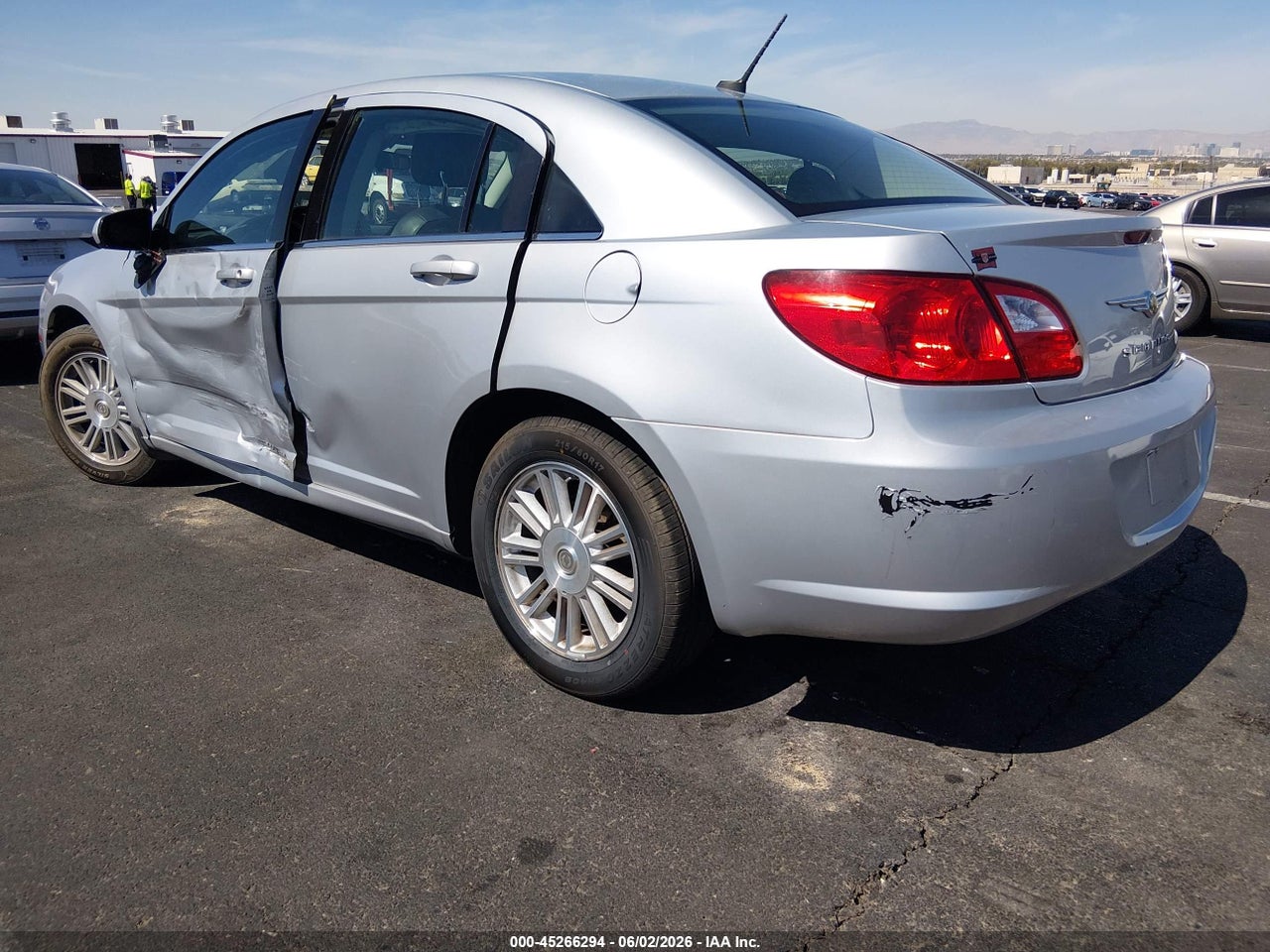 2010 CHRYSLER SEBRING LIMITED · 3/11
