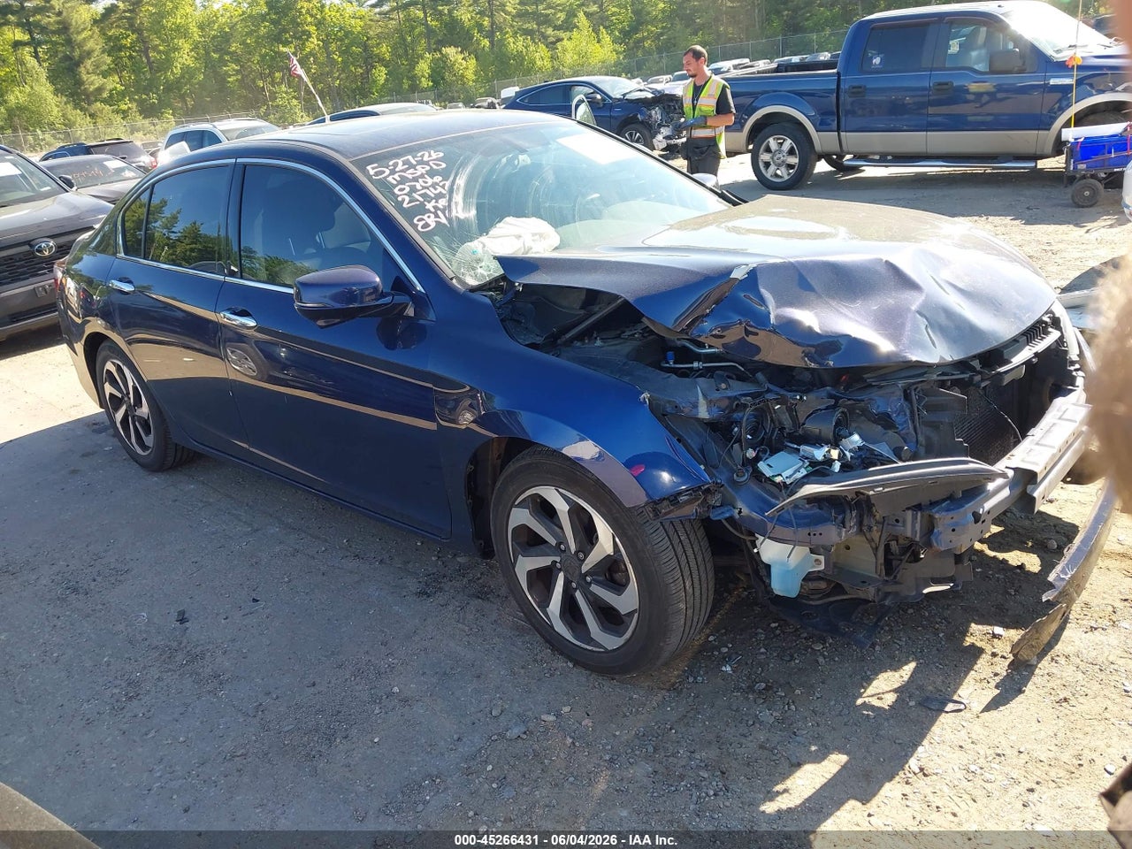 1HGCR3F85HA****** · 2017 HONDA ACCORD EX-L V6