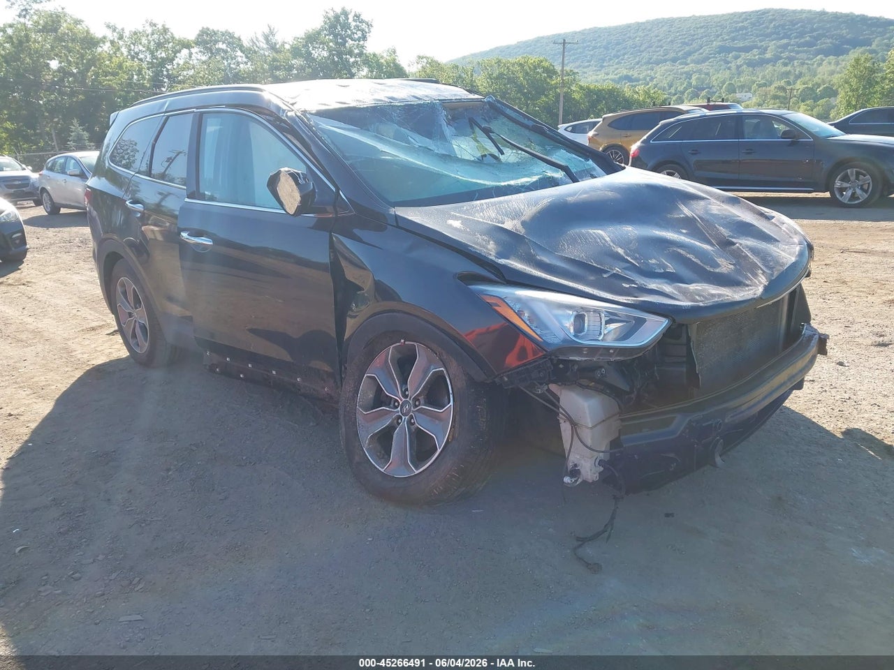 KM8SMDHF7GU****** · 2016 HYUNDAI SANTA FE SE