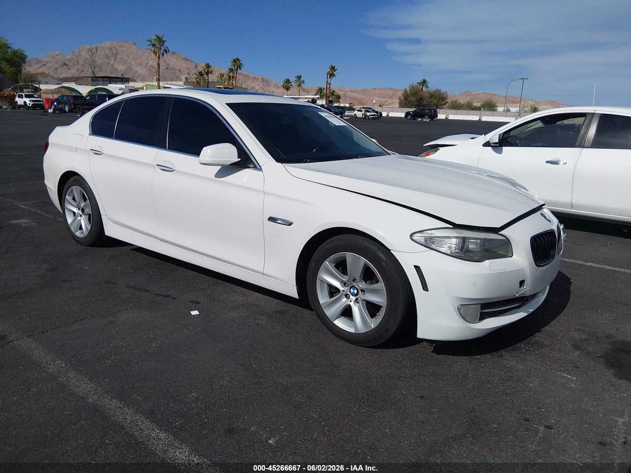 WBAFR1C5XBC****** · 2011 BMW 528I