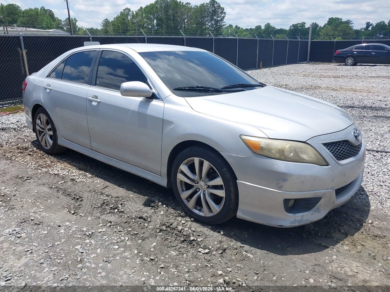 4T1BF3EK2BU****** · 2011 TOYOTA CAMRY SE