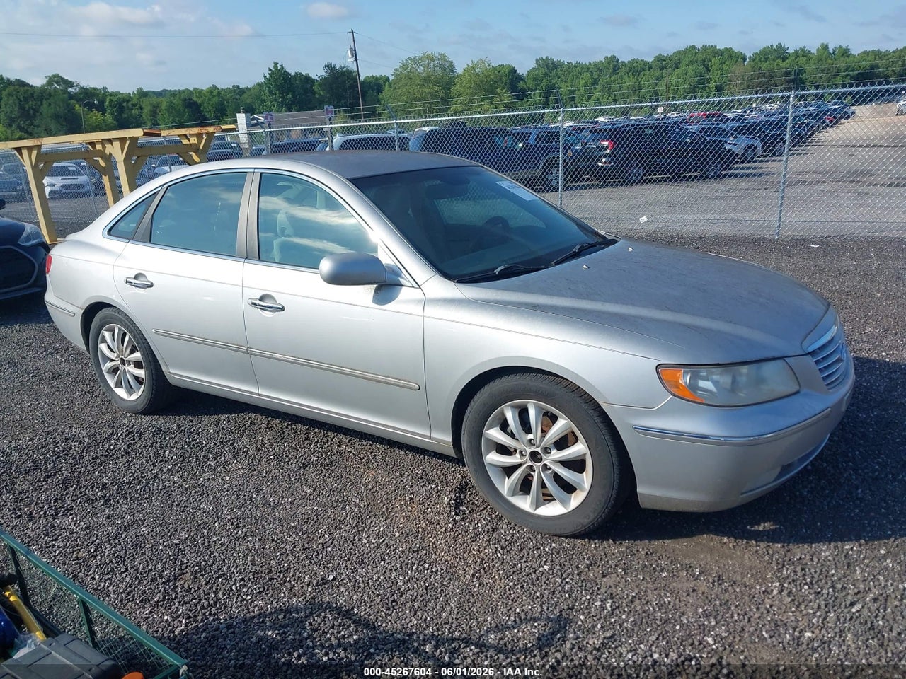 KMHFC46F66A****** · 2006 HYUNDAI AZERA LIMITED/SE