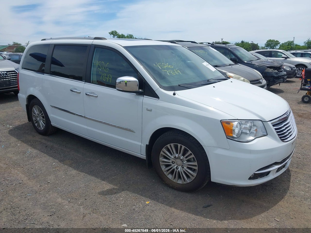 2C4RC1CGXER****** · 2014 CHRYSLER TOWN &amp; COUNTRY TOURING-L 30TH ANNIVERSARY