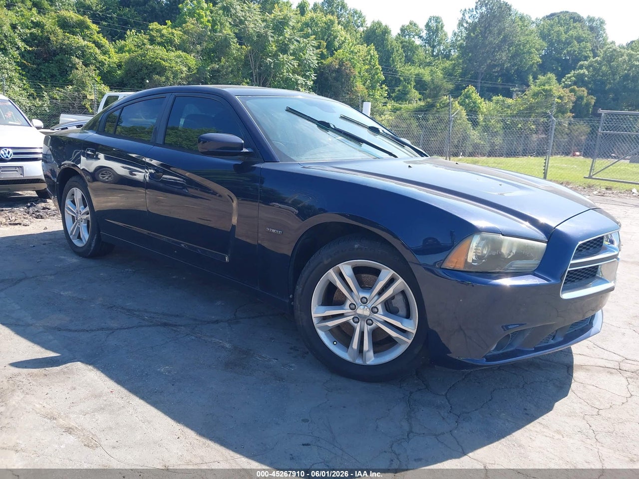 2B3CM5CT8BH****** · 2011 DODGE CHARGER R/T