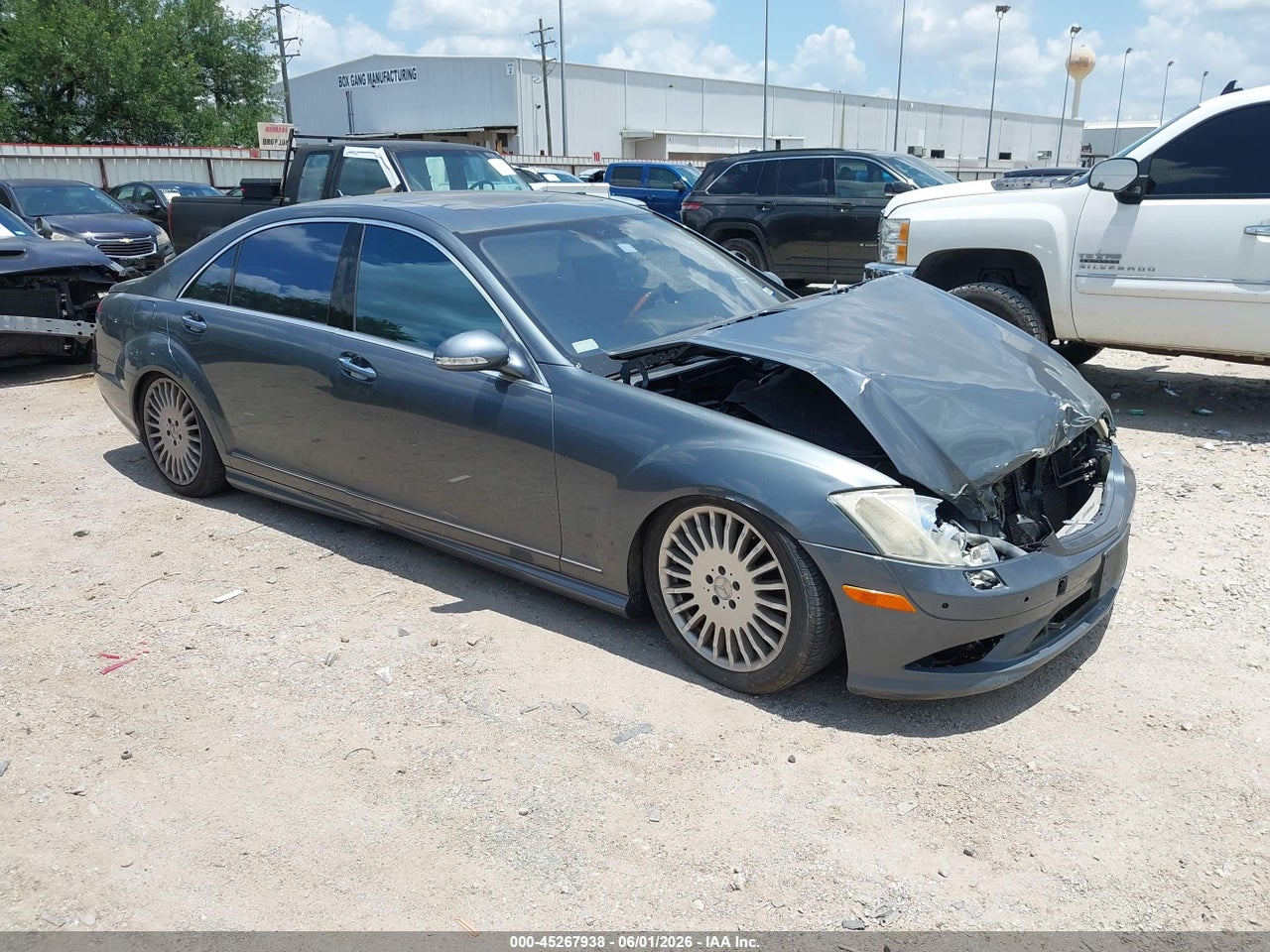 WDDNG71XX8A****** · 2008 MERCEDES-BENZ S 550