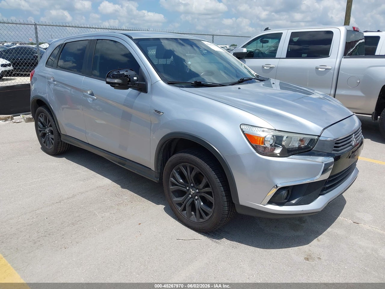 JA4AP3AU7HZ****** · 2017 MITSUBISHI OUTLANDER SPORT 2.0 ES/2.0 LE