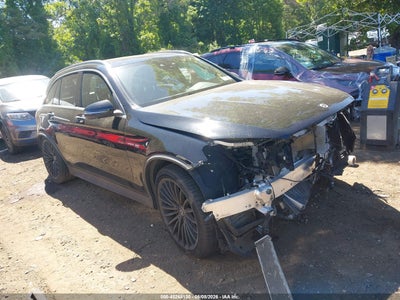 W1N0G8JB3MF****** · 2021 MERCEDES-BENZ AMG GLC 63 4MATIC