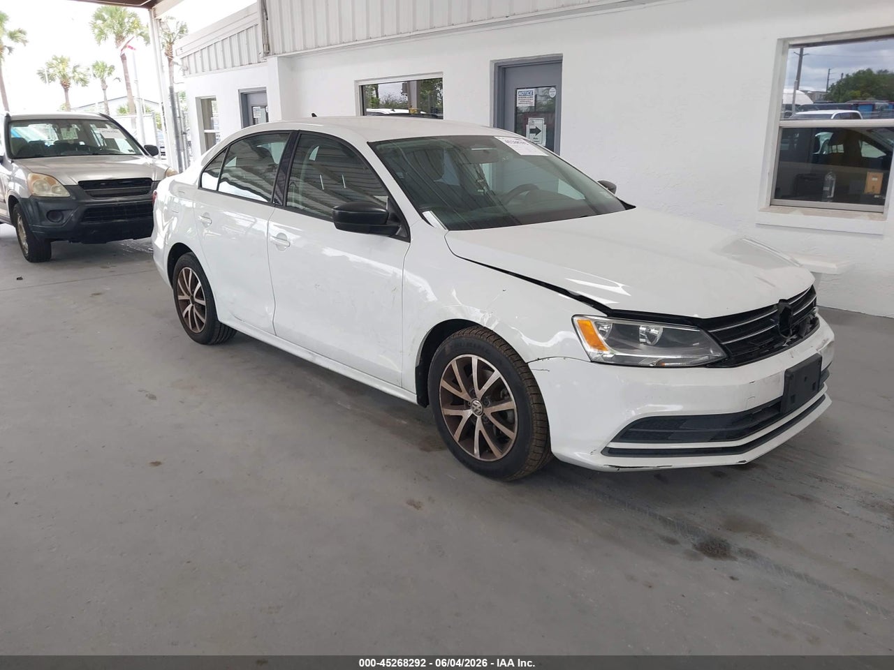 3VWD67AJ6GM****** · 2016 VOLKSWAGEN JETTA 1.4T SE