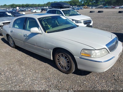 1LNHM82W06Y****** · 2006 LINCOLN TOWN CAR SIGNATURE LIMITED