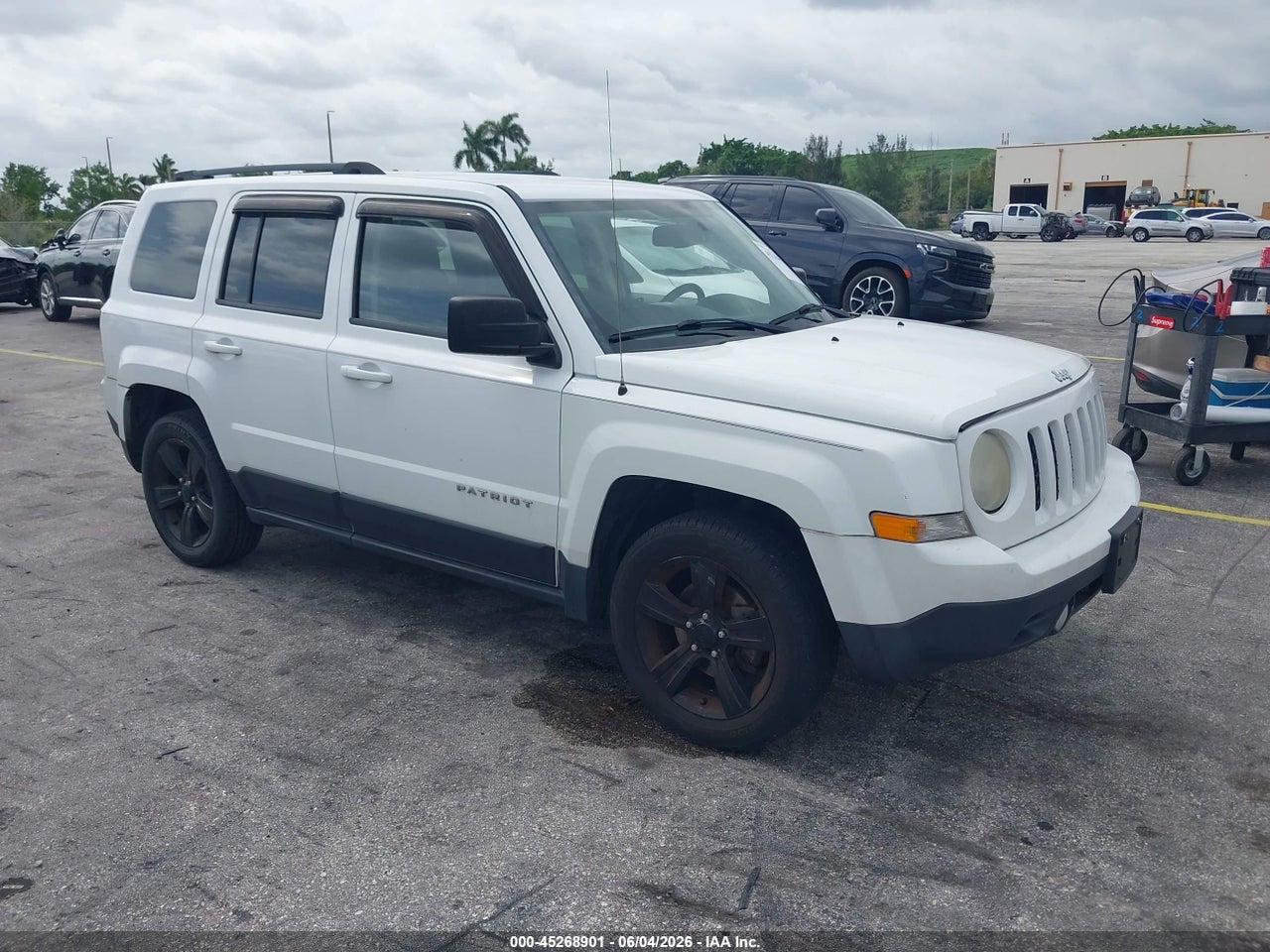 1C4NJPFA3ED****** · 2014 JEEP PATRIOT LATITUDE