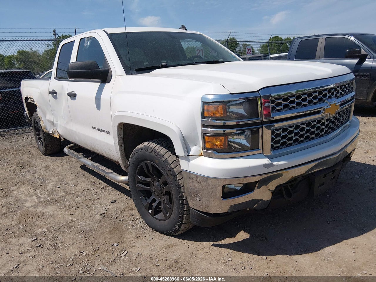 1GCVKREC4EZ****** · 2014 CHEVROLET SILVERADO 1500 LT