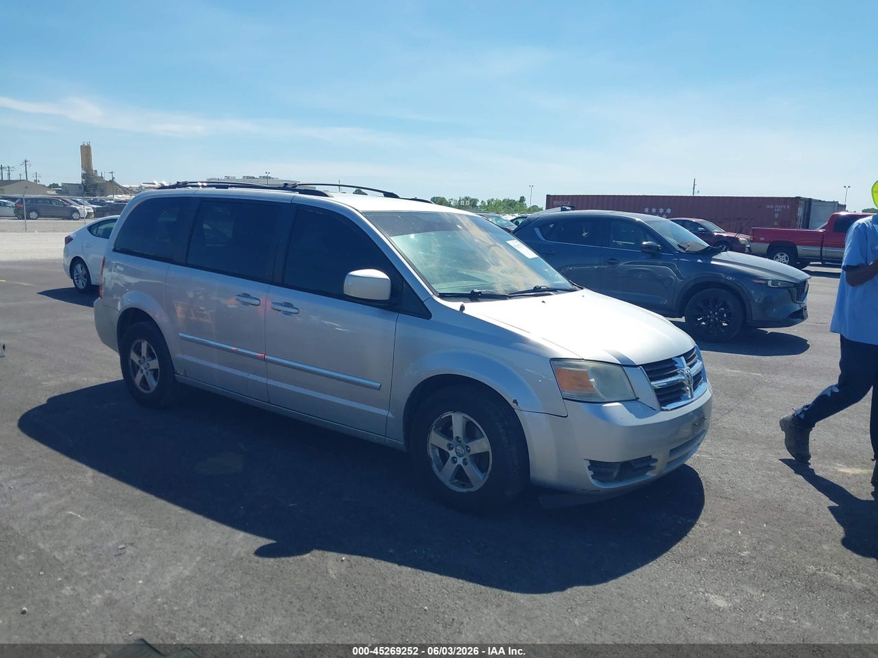 2D8HN54P98R****** · 2008 DODGE GRAND CARAVAN SXT