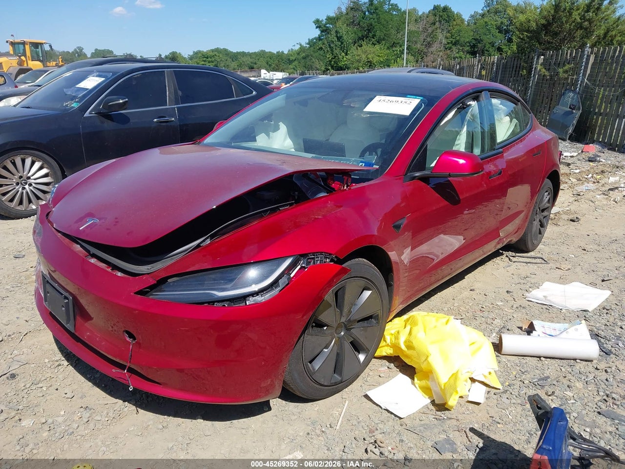 2025 TESLA MODEL 3 LONG RANGE ALL-WHEEL DRIVE · 2/6