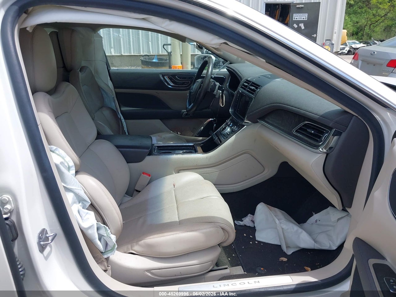 2019 LINCOLN CONTINENTAL SELECT · 5/11