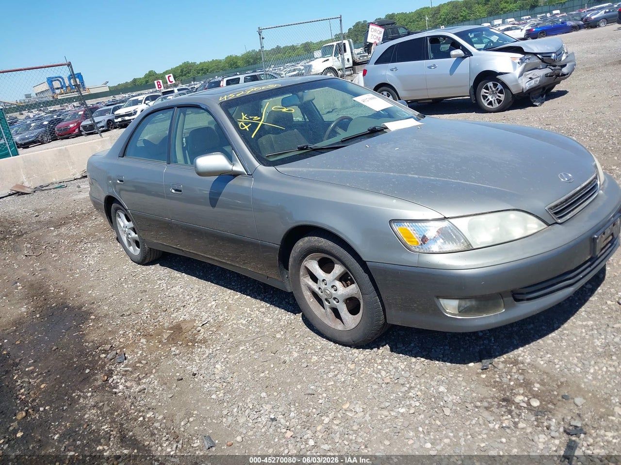JT8BF28G115****** · 2001 LEXUS ES 300