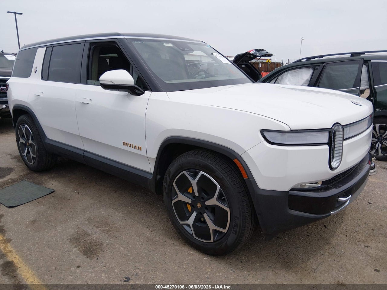 7PDSGABA6PN****** · 2023 RIVIAN R1S ADVENTURE