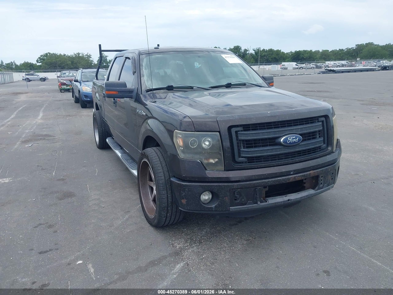 1FTFW1CT7DF****** · 2013 FORD F-150 XLT
