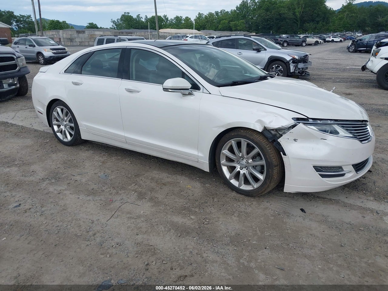 3LN6L2LUXFR****** · 2015 LINCOLN MKZ HYBRID