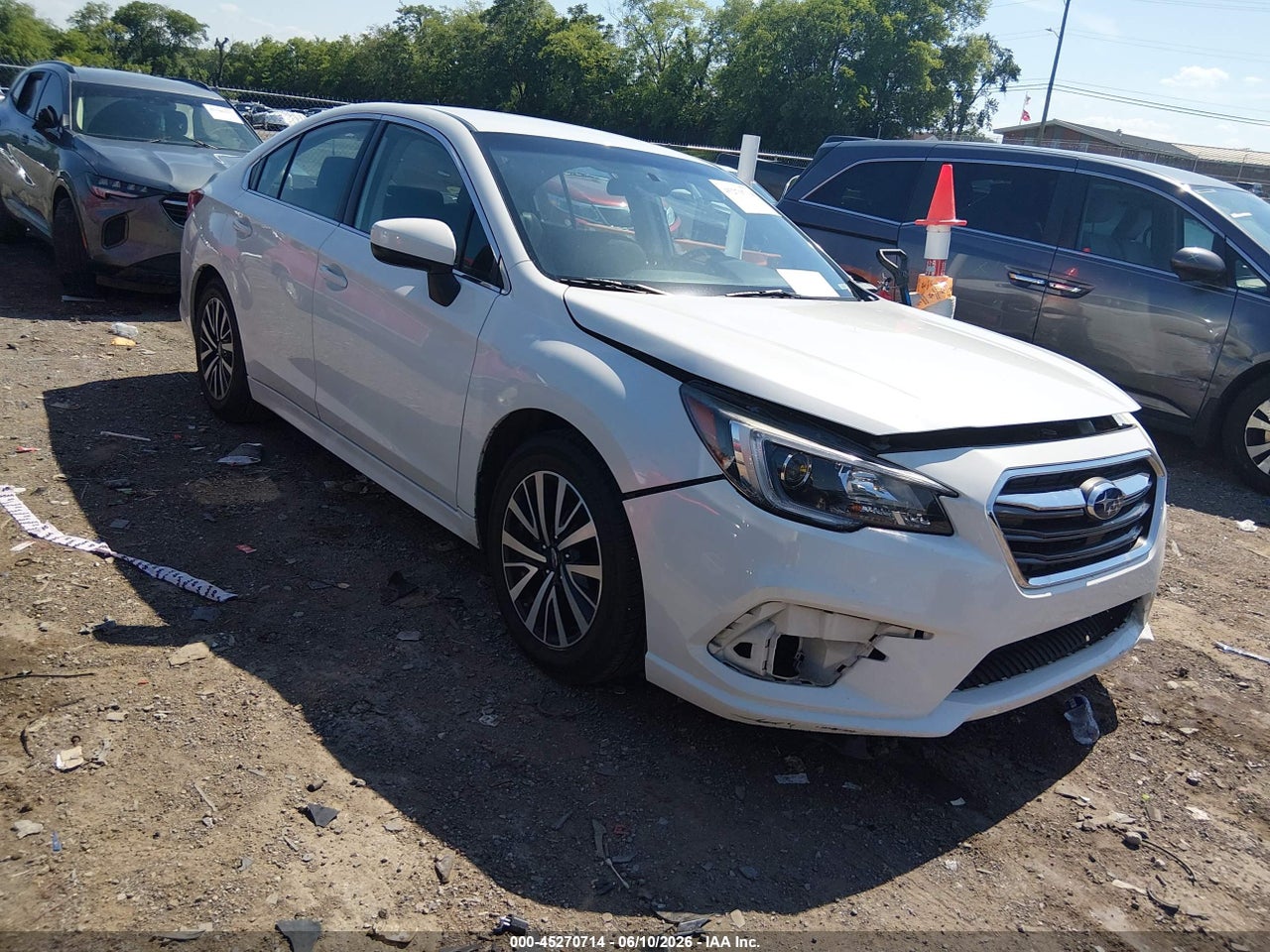 4S3BNAC65J3****** · 2018 SUBARU LEGACY 2.5I PREMIUM
