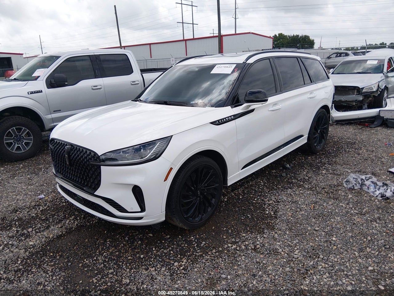 2025 LINCOLN AVIATOR RESERVE · 2/11