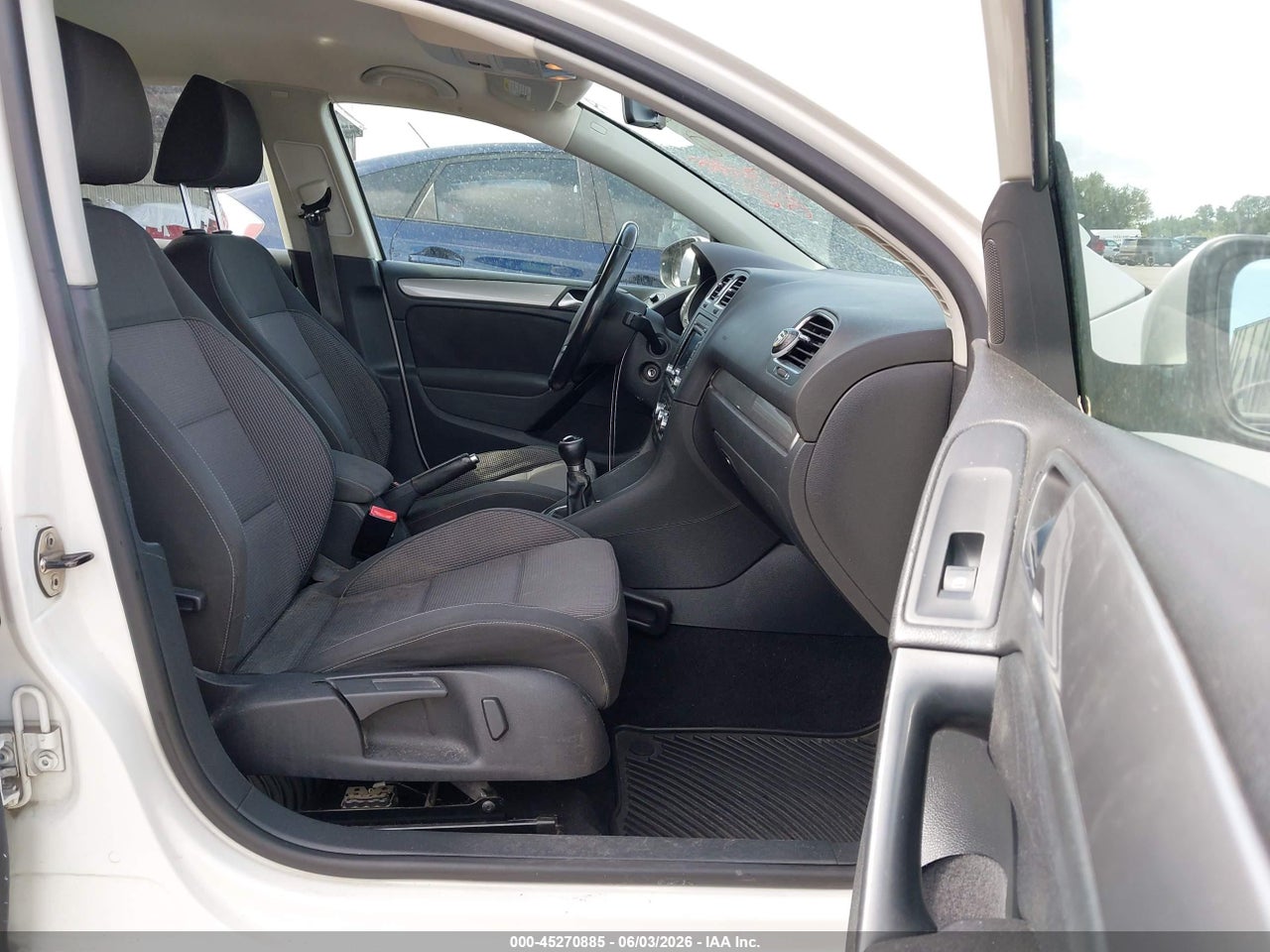 2011 VOLKSWAGEN GOLF TDI 4-DOOR · 5/11
